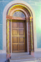 Fototapeta na wymiar Colorful door in old Bremen, Germany