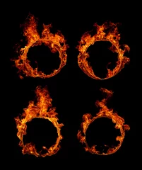 Fototapete Flamme Set Feuerring auf schwarzem Hintergrund