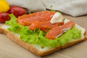 Salmon sandwich