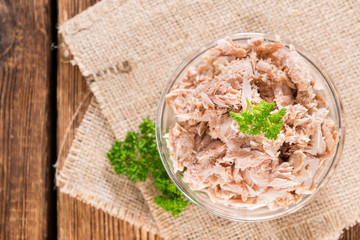 Tuna with parsley