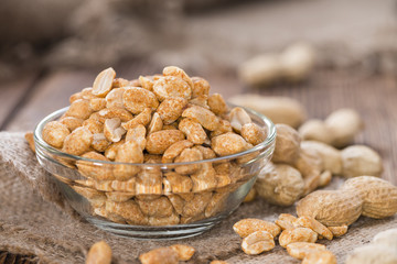 Peanuts (roasted and salted)