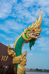 Fototapeta na wymiar Thailand dragon head