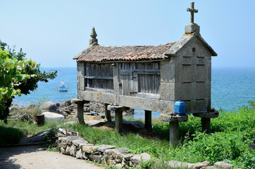 Horreo by the sea