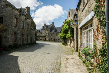 Fototapeta na wymiar Village de Locronan
