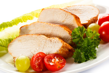 Roast chicken fillet and vegetables