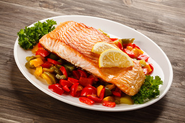 Grilled salmon and vegetables