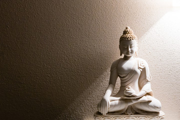 Illumination of Buddha - peaceful mind - obrazy, fototapety, plakaty