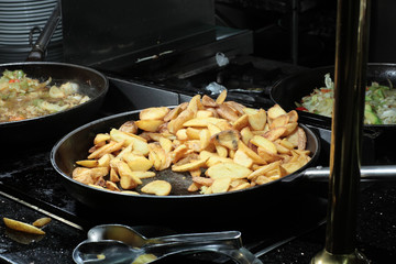 Fried potato slices