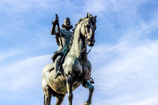 Bronze statue of King Philip III, Plaza Mayor, Madrid, Spain