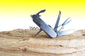 Coltellino multisuo, coltellino svizzero, coltello utensile