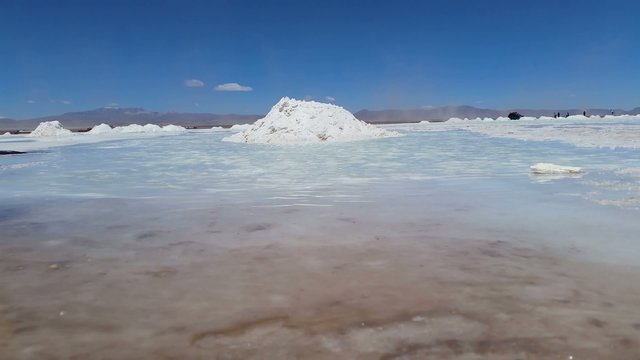 Rippling waves of salt lake Uyuni