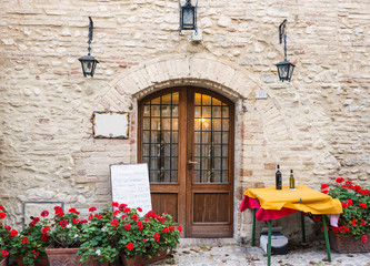 Entrata tipico ristorante italiano - obrazy, fototapety, plakaty