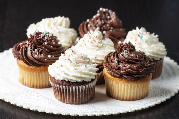Cupcake panna e  cioccolato decorati
