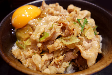豚丼
