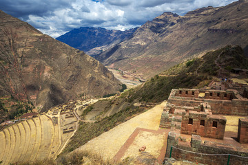Fototapeta na wymiar Peru, Pisac - Inca ruins in the sacred valley in the Peruvian An