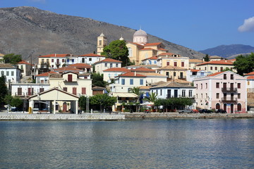 Fototapeta na wymiar galaxidi a coastal town next to the Mediterranean sea in greece 