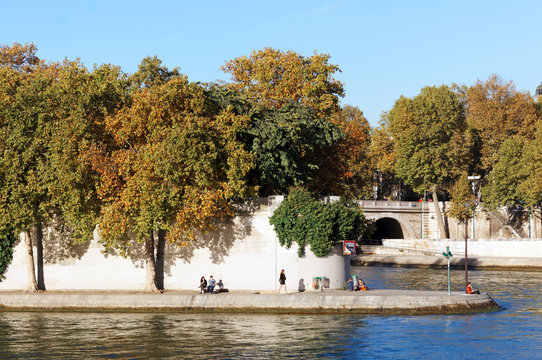 Parid, ile Saint Louis en automne