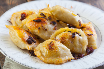 Fried dumplings with meat