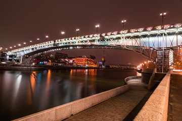 Obraz premium Москва. Патриарший Мост.