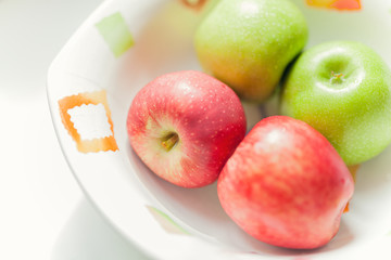 fresh apples in bowl