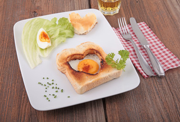 Ei im Brot