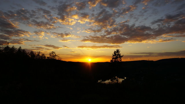 Sonnenuntergang an der Aggertalsperre