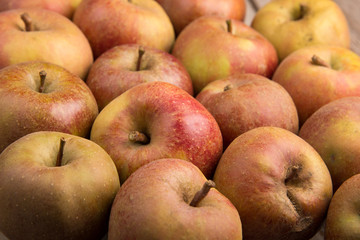 apples