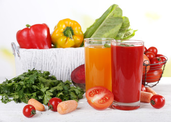Vegetable juice and fresh vegetables