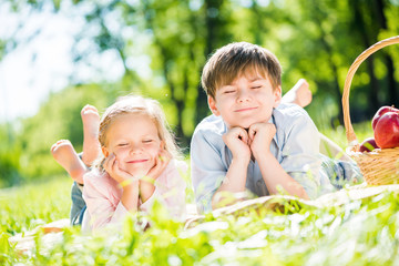 Kids at picnic