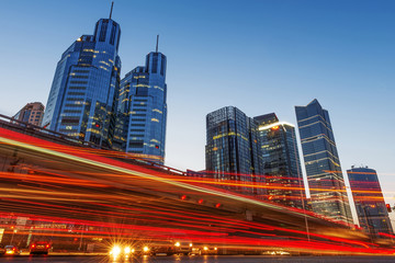 Naklejka premium Traffic at night