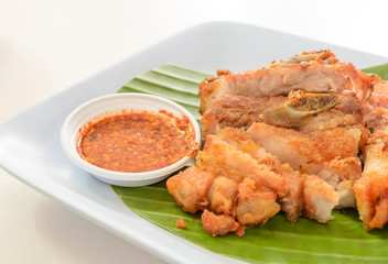 Deep fried pork with chili sauce