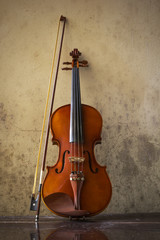 Plakat still life with vintage violin