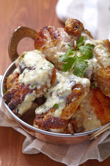 Roasted chicken with creamy garlic sauce