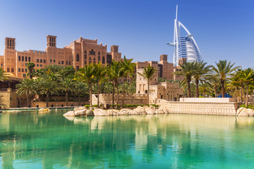 Erstaunliche Architektur des tropischen Resorts in Dubai, Vereinigte Arabische Emirate