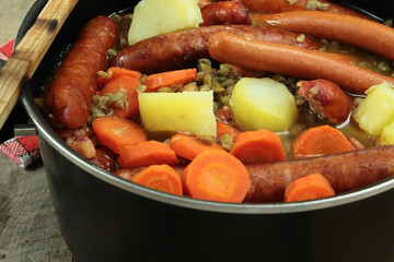 saucisses et lentilles