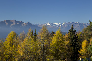 Fototapeta na wymiar Alpen im Herbst