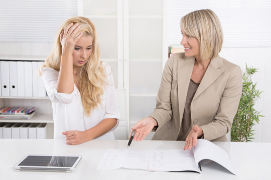 Kritik und Probleme am Arbeitsplatz unter Frauen