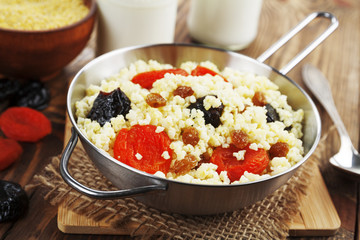 Millet porridge with dried fruit