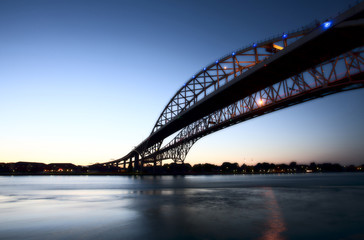Naklejka na ściany i meble Night Photo Blue Water Bridge