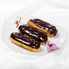 Chocolate Eclair Dessert