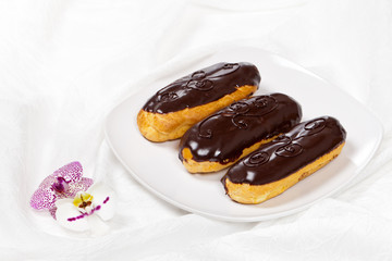 Chocolate Eclair Dessert
