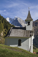 Fototapeta na wymiar Kapelle im Valser Tal