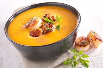 cream of pumpkin soup with scallops