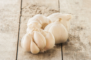 garlic on wood