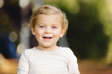 Junges Mädchen im Portrait