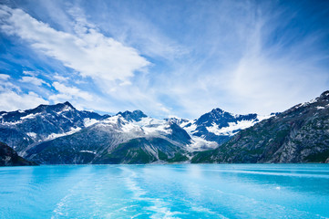 Naklejka premium Glacier Bay in Mountains in Alaska, United States