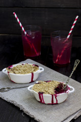 berry crumble