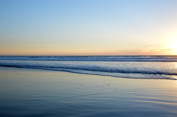 Obraz premium Sunset and ocean.