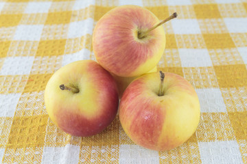 Red apple