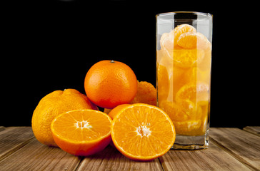 orange juice and oranges